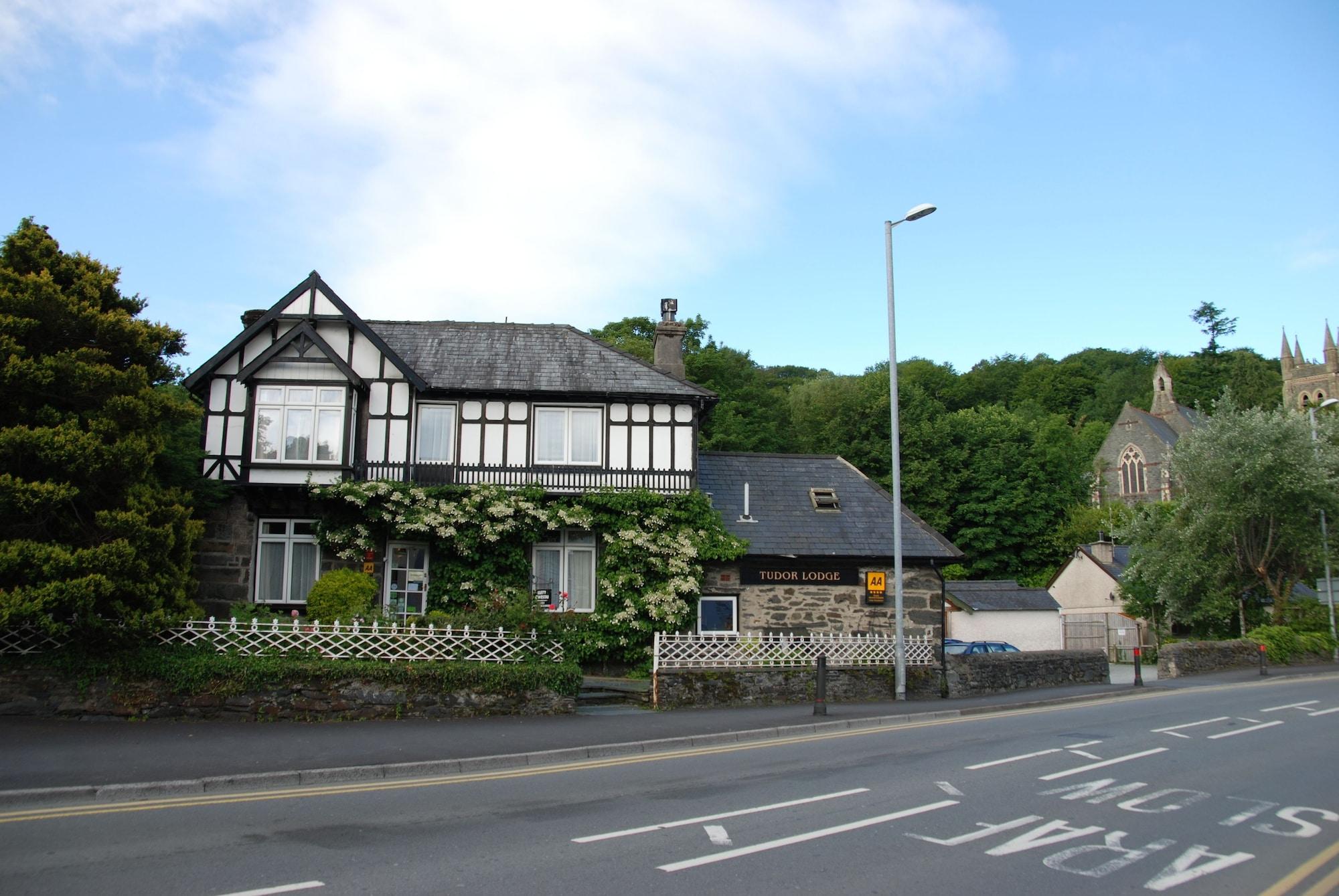 Tudor Lodge Porthmadog Ngoại thất bức ảnh